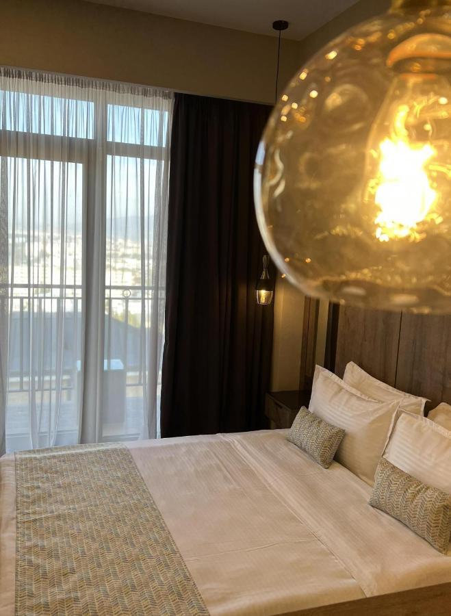 Hotel Sky Station Tbilisi Eksteriør bilde