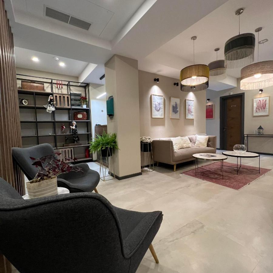 Hotel Sky Station Tbilisi Eksteriør bilde