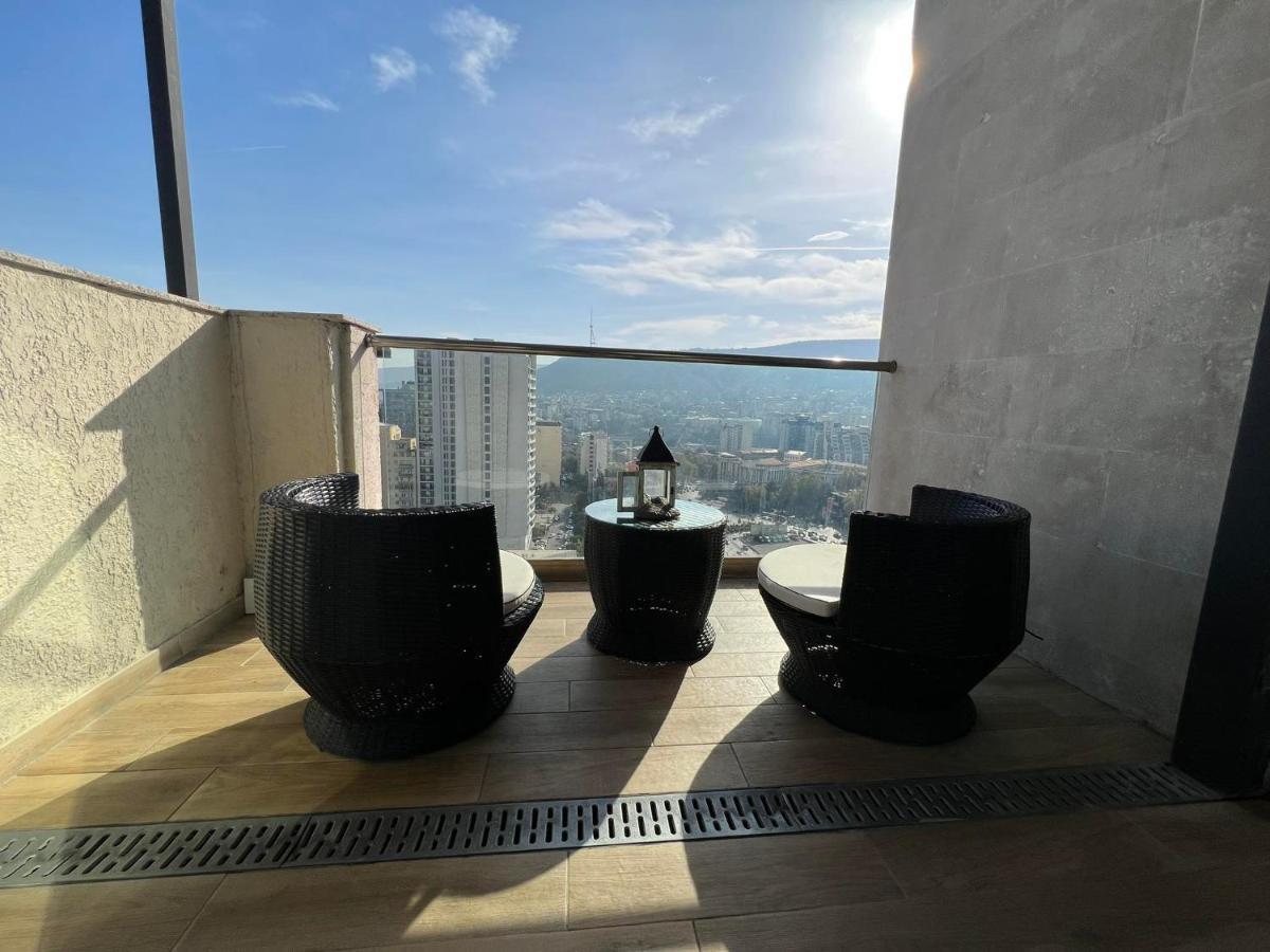 Hotel Sky Station Tbilisi Eksteriør bilde