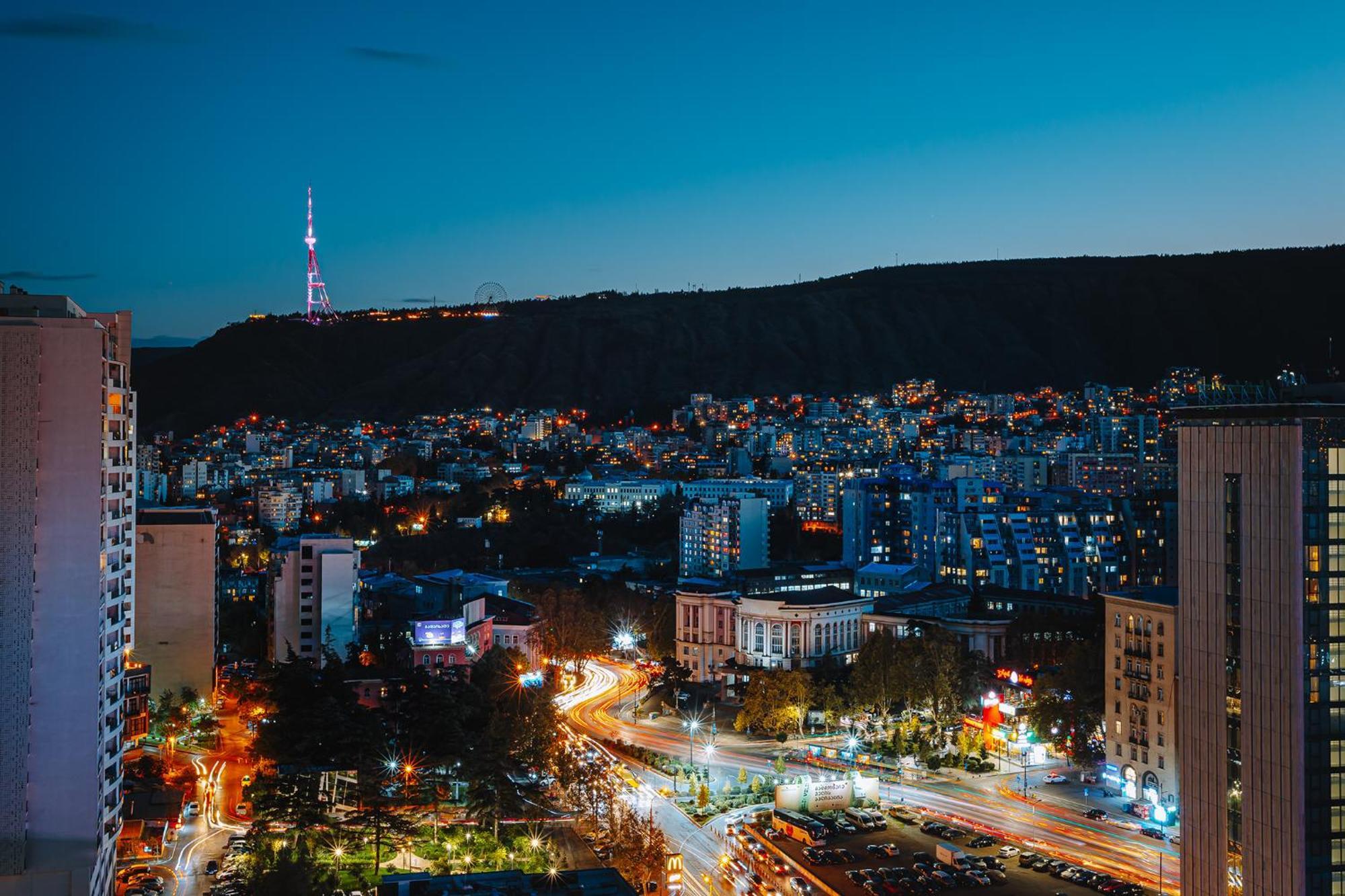 Hotel Sky Station Tbilisi Eksteriør bilde
