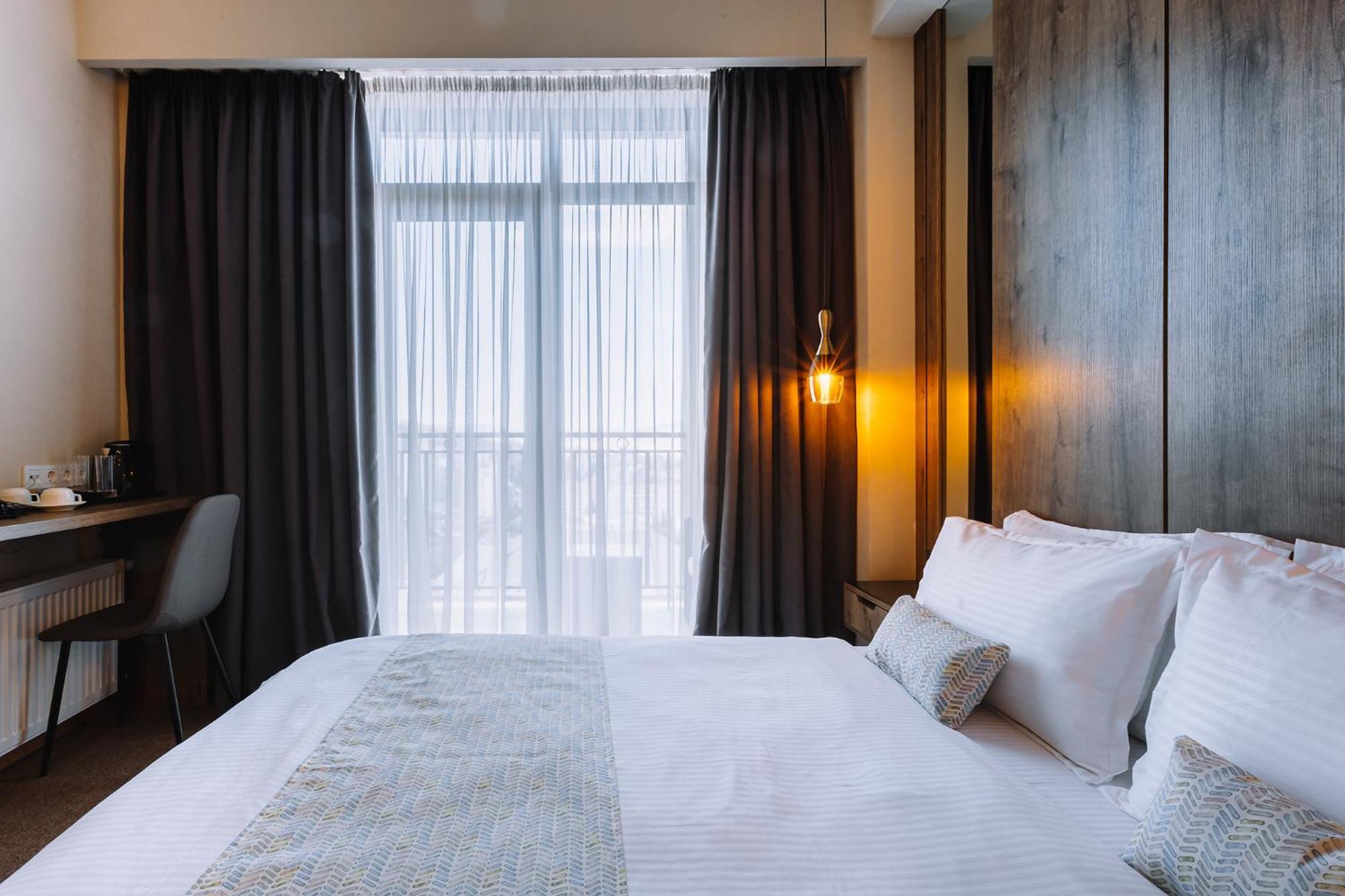 Hotel Sky Station Tbilisi Eksteriør bilde
